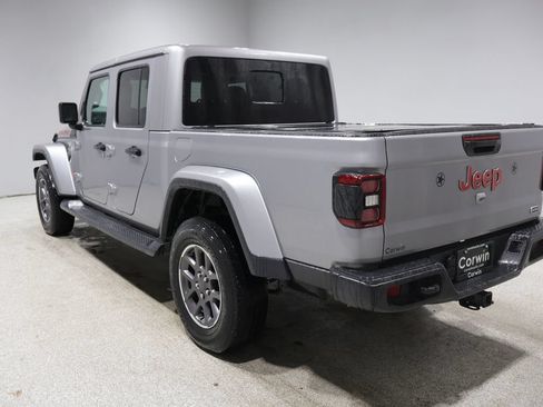 Used 2020 Jeep Gladiator Overland AWD/4WD image 5