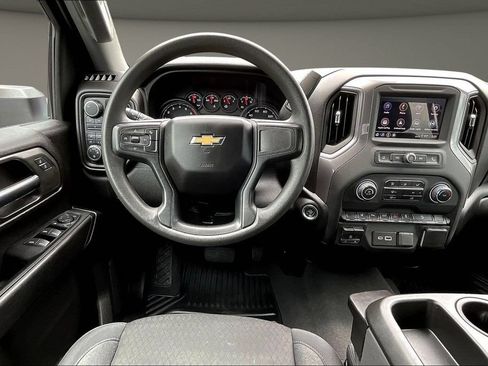 Used 2024 Chevrolet Silverado 2500 Custom w/ Custom Value Package AWD/4WD image 11