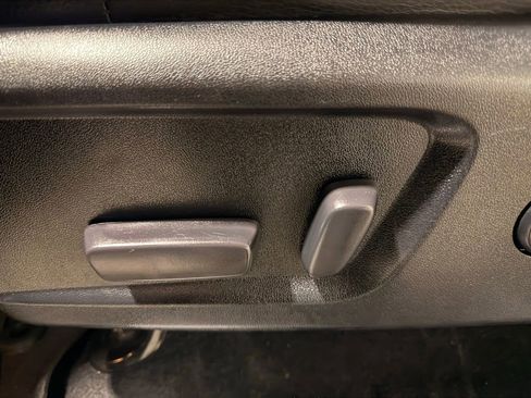 Used 2021 Toyota Tundra SR5 w/ SR5 Leather Package RWD image 15