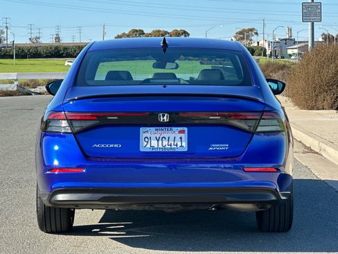 Used 2024 Honda Accord Sport image 5