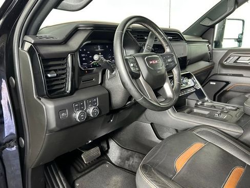 Used 2024 GMC Sierra 3500 AT4 w/ AT4 Preferred Package AWD/4WD image 29