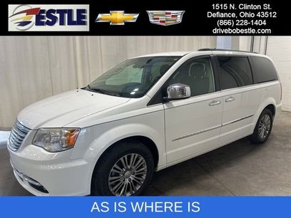 Used 2014 Chrysler Town & Country Touring-L w/ Driver Convenience Group