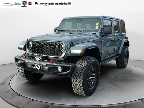 Used 2024 Jeep Wrangler Unlimited Rubicon image 4