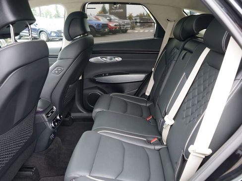 Used 2025 Genesis Electrified GV70 Advanced w/ Prestige Package image 20