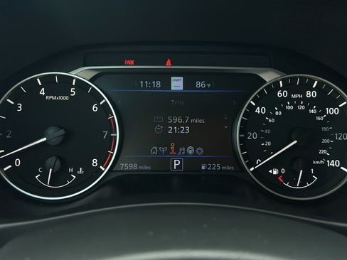 Used 2025 Nissan Altima 2.5 SV w/ SV Premium Package FWD image 24