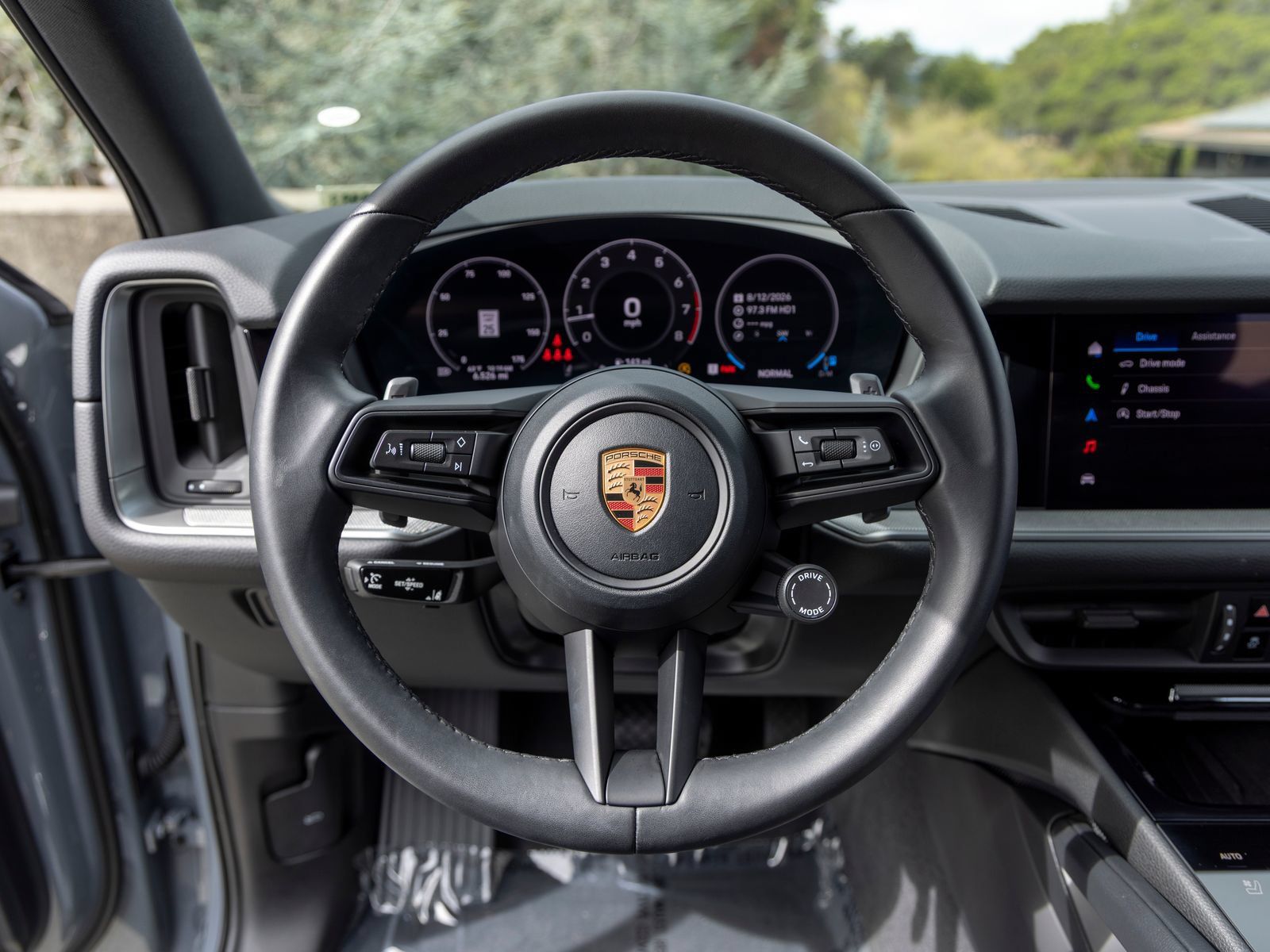 Certified 2026 Porsche Cayenne AWD/4WD image 36