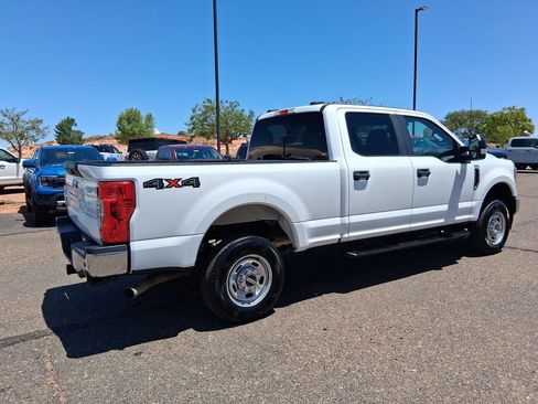 Used 2022 Ford F250 XL w/ Power Equipment Group AWD/4WD image 5