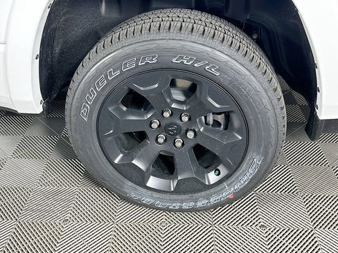 New 2026 RAM 1500 Big Horn w/ Night Edition AWD/4WD image 38