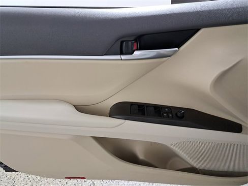 Used 2024 Toyota Camry LE image 21