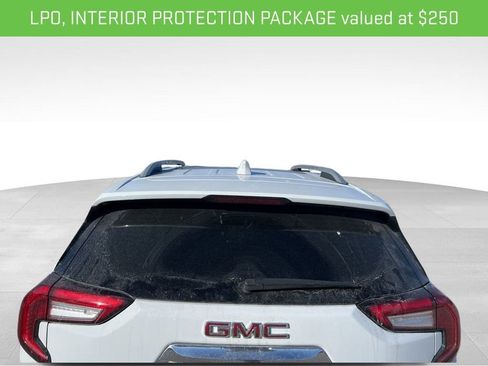 Used 2024 GMC Terrain SLT image 6