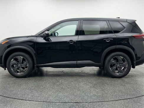 Used 2025 Nissan Rogue SV FWD image 5