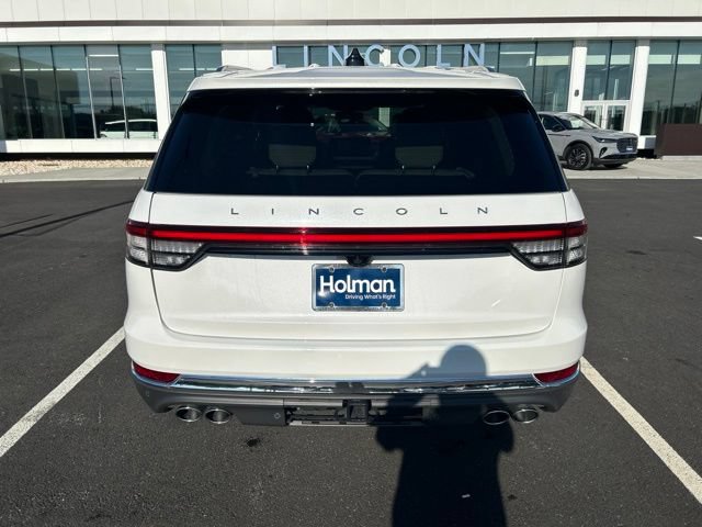 Used 2026 Lincoln Aviator AWD image 5