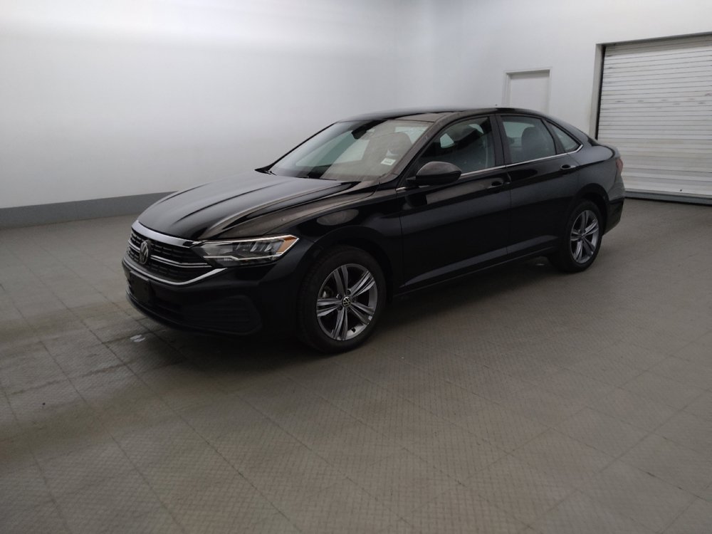 Used 2023 Volkswagen Jetta SE FWD image 2