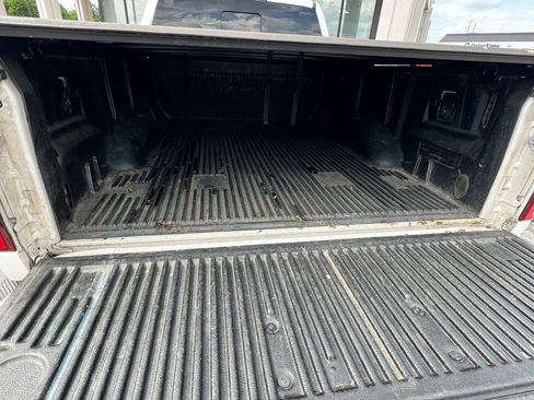 Used 2015 Ford F150 Lariat w/ Equipment Group 501A Mid RWD image 9