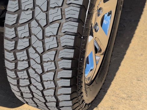 Used 2023 Ford F150 Lariat w/ Equipment Group 502A High AWD/4WD image 13