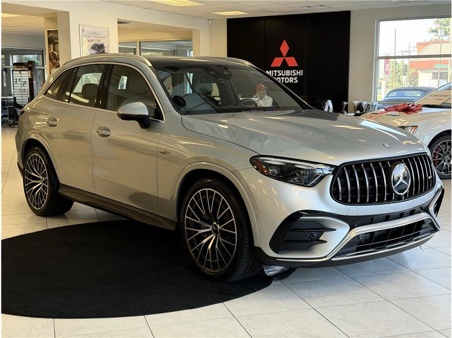 Used 2024 Mercedes-Benz GLC 43 AMG 4MATIC image 3