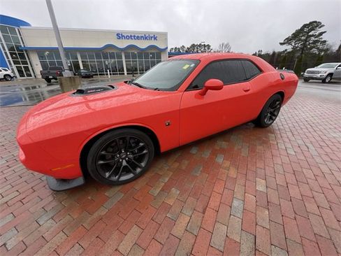 Used 2021 Dodge Challenger R/T Scat Pack w/ Shaker Package image 10