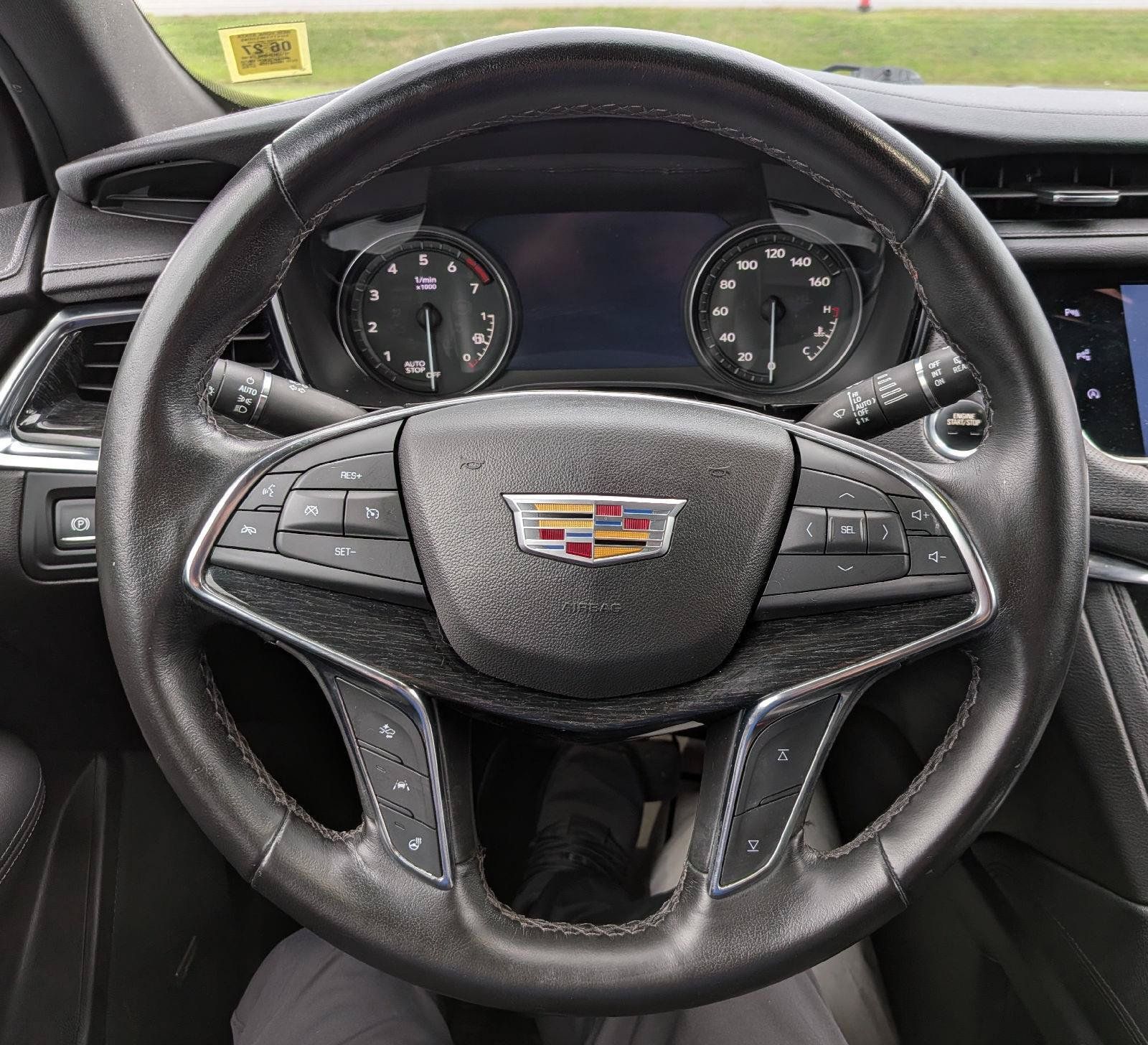 Certified 2022 Cadillac XT5 Premium Luxury w/ Technology Package AWD/4WD image 17