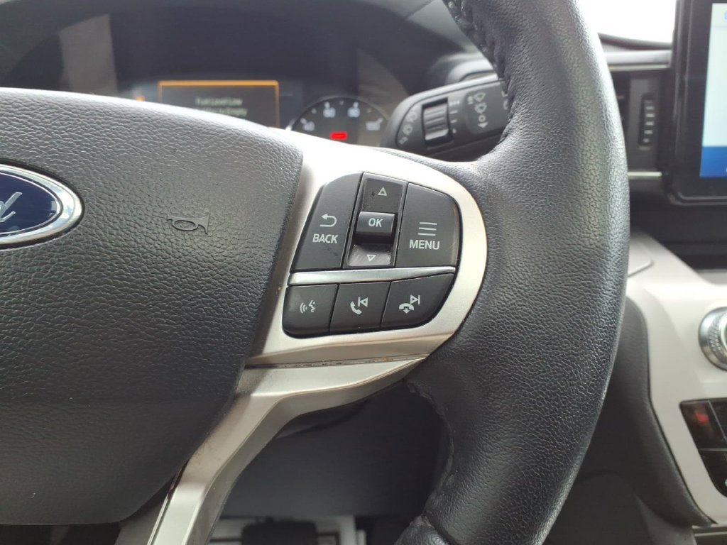 Certified 2024 Ford Explorer XLT w/ Equipment Group 202A AWD/4WD image 19