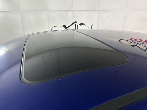 Used 2021 Hyundai Elantra Limited FWD image 11