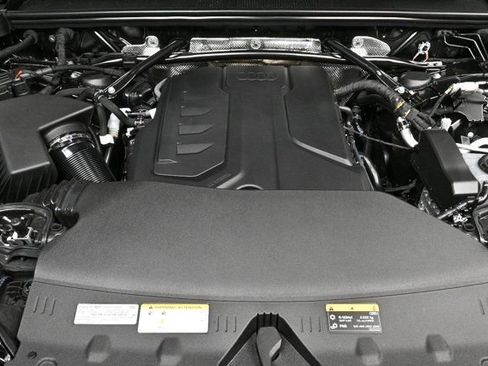 New 2025 Audi Q5 Premium Plus image 35