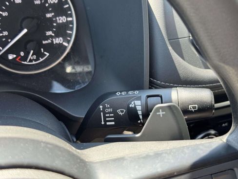 Used 2022 Nissan Rogue S image 22