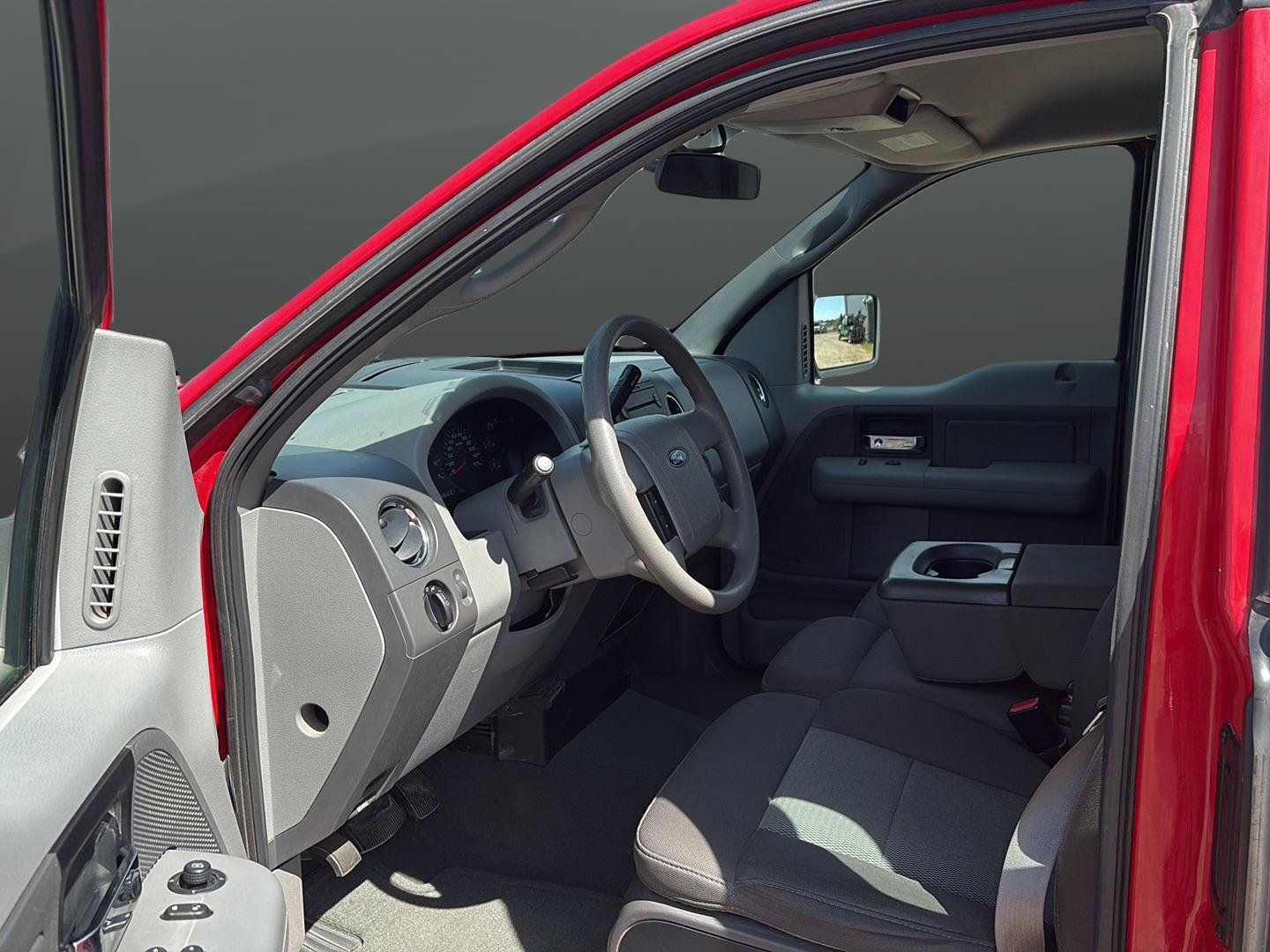 Used 2005 Ford F150 XL AWD/4WD image 9
