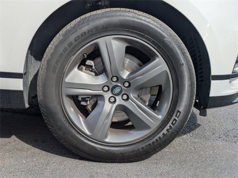 Used 2025 Land Rover Range Rover Velar Dynamic SE image 11