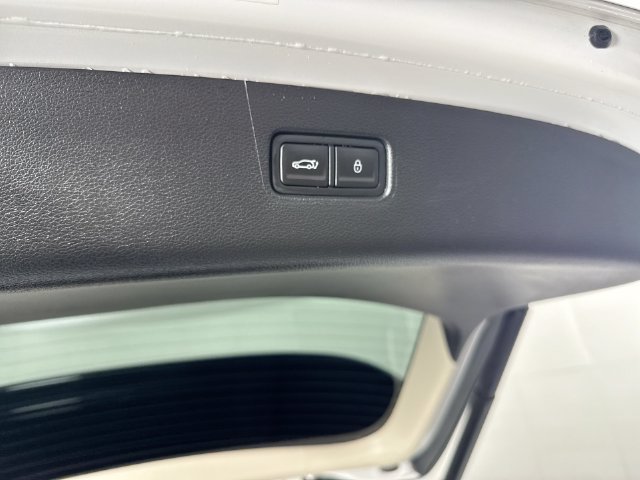 Used 2025 Genesis GV80 2.5T Prestige AWD/4WD image 35