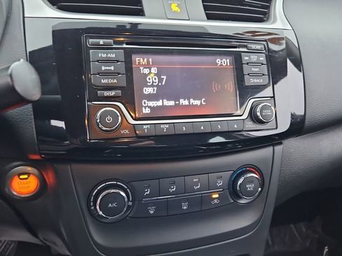 Used 2016 Nissan Sentra SV image 21