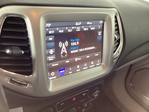 Used 2018 Jeep Compass Latitude w/ Popular Equipment Group image 27