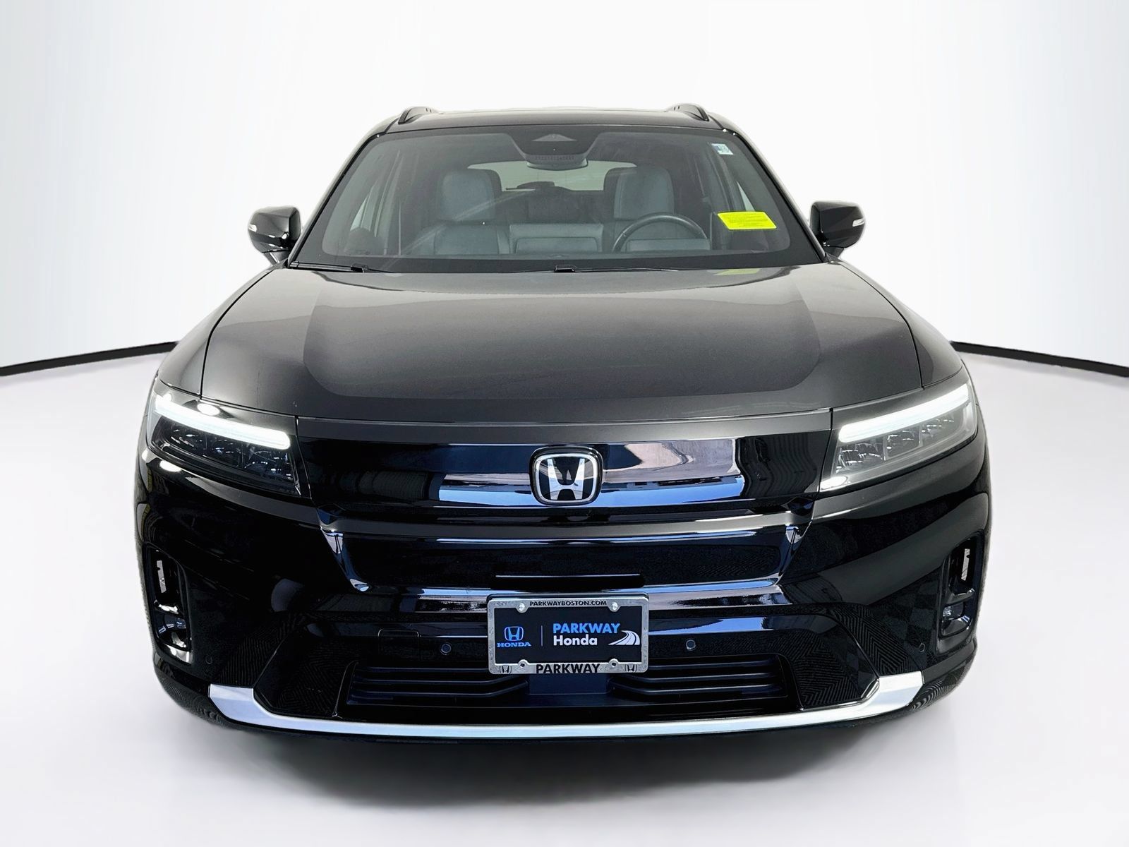 Used 2024 Honda Prologue Touring image 2