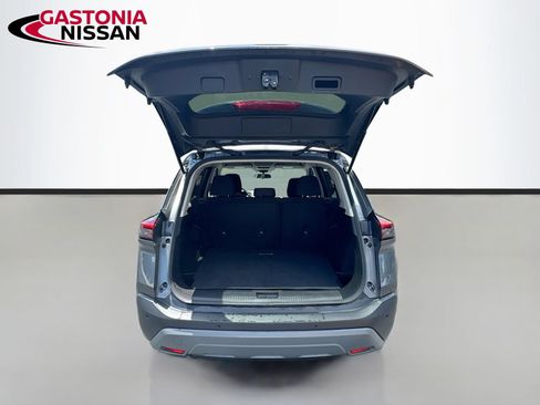 Used 2023 Nissan Rogue S FWD image 34