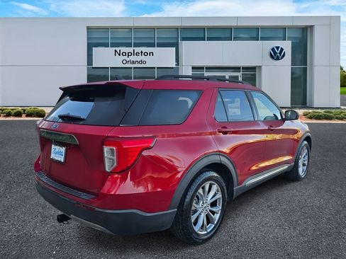 Used 2021 Ford Explorer XLT w/ Equipment Group 202A image 4