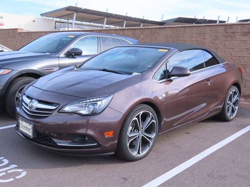 Used 2016 Buick Cascada Premium image 2