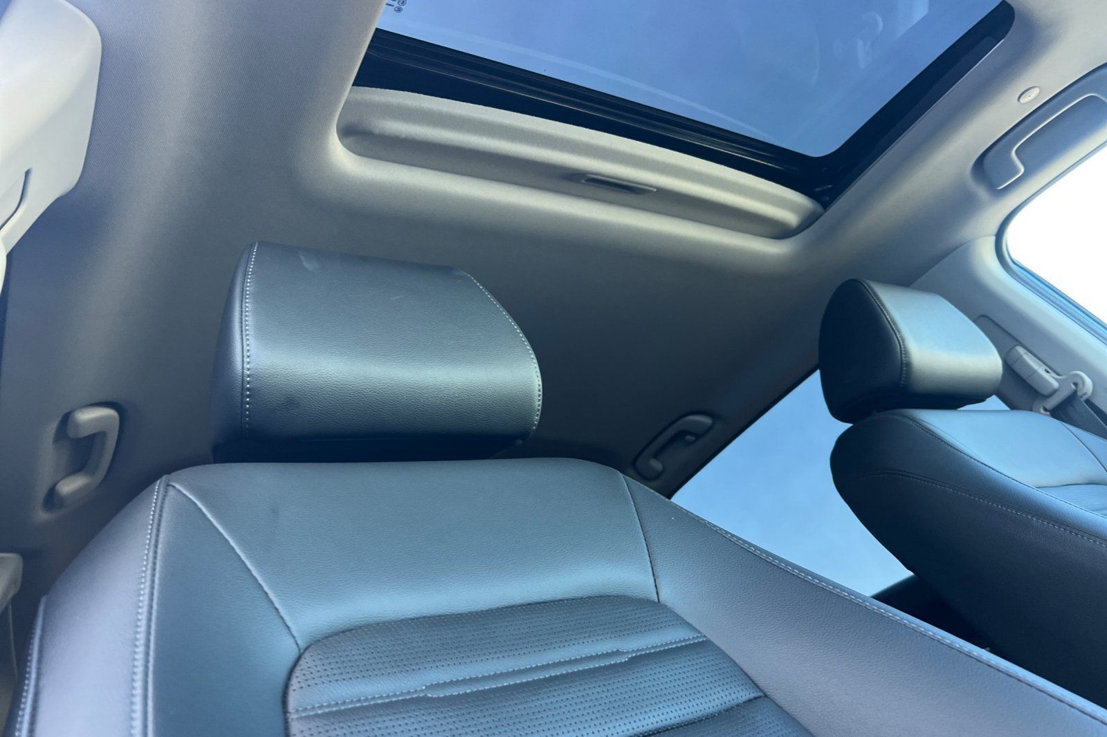 Used 2024 Honda CR-V EX-L image 19