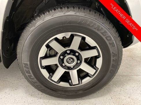 Certified 2022 Toyota 4Runner TRD Off-Road Premium image 9