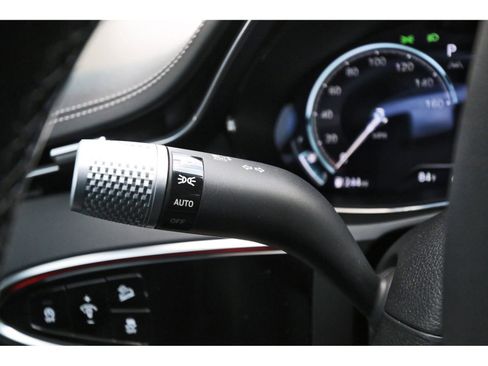 Used 2025 Genesis GV70 2.5T Sport Prestige w/ Sport Prestige Package image 19