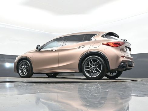 Used 2018 INFINITI QX30 Sport w/ Sport Leather Package image 41