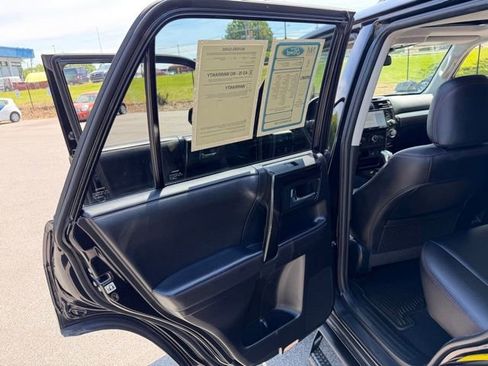 Used 2023 Toyota 4Runner TRD Off-Road Premium w/ Off Road Premium Plus Package AWD/4WD image 24