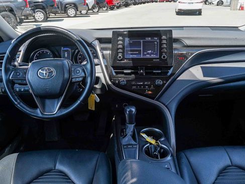 Used 2024 Toyota Camry SE w/ Cold Weather Package FWD image 13