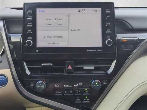 Used 2024 Toyota Camry XLE image 12