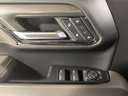 Used 2024 Chevrolet Silverado 1500 ZR2 w/ Technology Package image 21