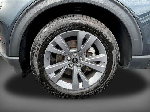 Certified 2023 Ford Explorer XLT w/ Equipment Group 202A AWD/4WD image 34