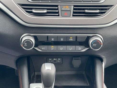 New 2025 Nissan Altima 2.5 SR image 27