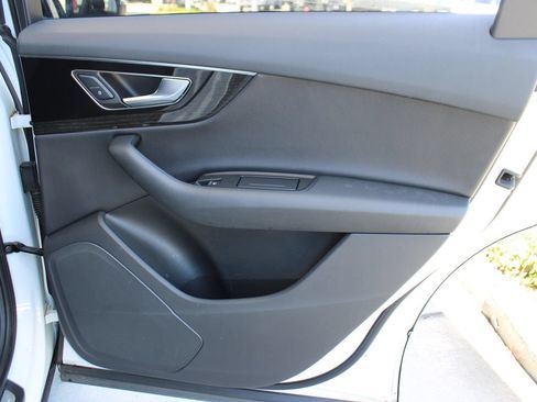 Used 2019 Audi Q7 3.0T Premium w/ Convenience Package AWD/4WD image 48
