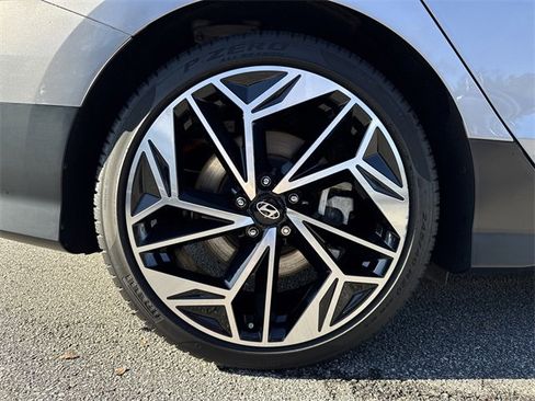 Certified 2024 Hyundai Ioniq 6 SEL image 17