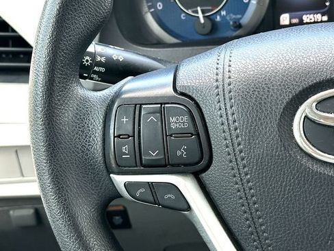 Used 2020 Toyota Sienna LE FWD image 21