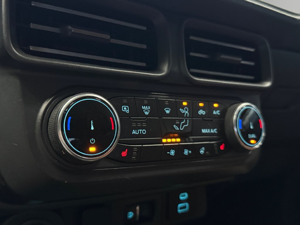 Used 2023 Ford Maverick Lariat w/ Lariat Luxury Package FWD image 21