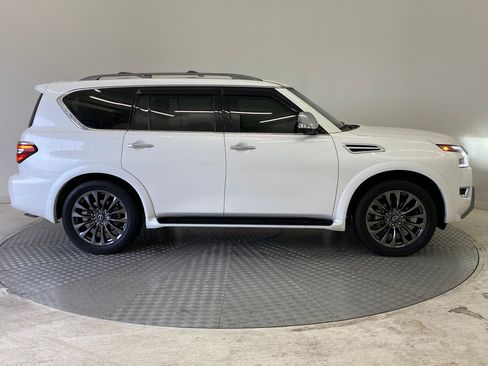 Used 2023 Nissan Armada Platinum w/ Captain's Chairs Package image 7